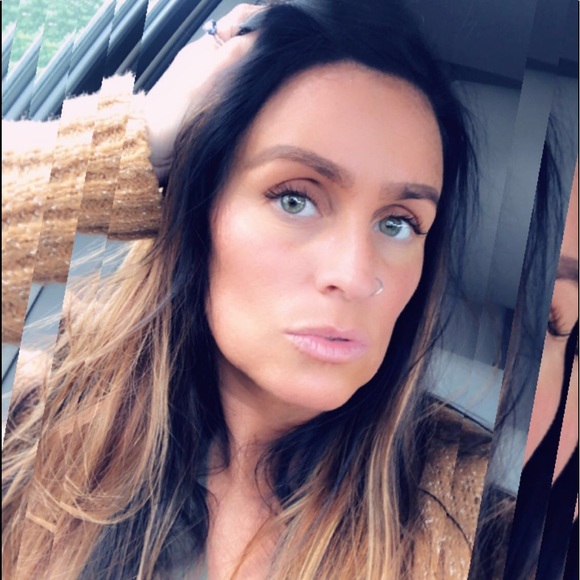 Meet your Posher, Heidi - Picture 2 of 4